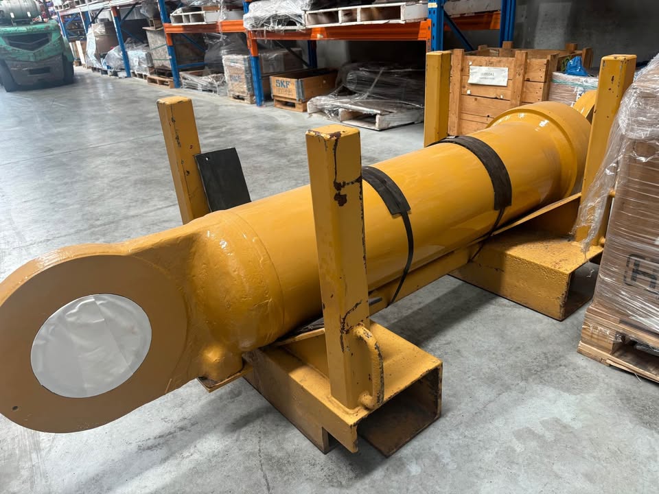 Cat 992G lift cylinder 315-3043